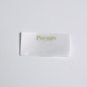 Étiquette de vêtements durables tissée en polyester imprimé sur le cou avec marque et instructions d'entretien - Product Image 4