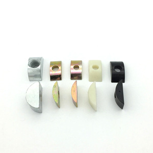 Conector de Metal y Plástico en Forma de Media Luna M8 para Herrajes de Muebles y Mejoras del Hogar - Product Image 1