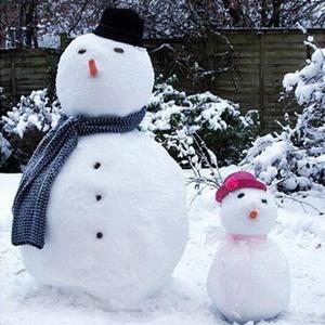 <b>Outdoor</b> <b>Holiday</b> <b>Yard</b> <b>Decorations</b> <b>Inflatable</b> Snowman Dress-Up Kit with Hat Scarf Carrot Nose for Party Activity or Gift - Product Image 5