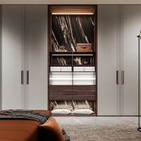 Système de placards sur mesure, design moderne, armoires de chambre à coucher, meubles en mélamine, placard gain de place avec porte à charnière et porte vitrée