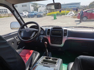 Autocars King Long Bus 9 places, <span class=keywords><strong>Mini</strong></span> Bus de luxe Kinglong Hiace <span class=keywords><strong>à</strong></span> <span class=keywords><strong>vendre</strong></span> - Product Image 5