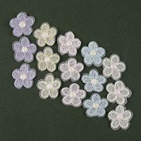 Petites broderies sans colle, idéales pour les pinces à cheveux DIY, les accessoires capillaires et les accessoires vestimentaires.
