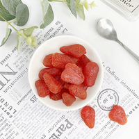 Zoete smaak, zachte gedroogde hele aardbeien, goedkope gedroogde fruitsnack