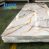 Panneau mural en feuille de marbre PVC ignifuge, anti-fumée, imperméable et isolant thermiquement pour la décoration murale de la maison