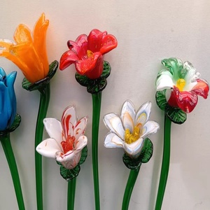Tay Thổi Nghệ Thuật Thủy Tinh Trang Trí Hoa Hồng Và Lily Hoa Thân Dài Màu Men Handmade Nghệ Thuật Dân Gian Cho Trang Trí Nội Thất - Product Image 1
