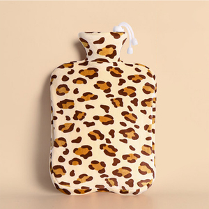 Expédition rapide en caoutchouc d'hiver, bouteille d'<span class=keywords><strong>eau</strong></span> <span class=keywords><strong>chaude</strong></span> sac d'<span class=keywords><strong>eau</strong></span> <span class=keywords><strong>chaude</strong></span> avec <span class=keywords><strong>bouchon</strong></span> à vis pour enfants et adultes pour garder au chaud/ - Product Image 6