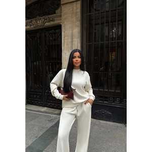 Pantalones de Traje Blancos Elegantes para Mujer - Product Image 3