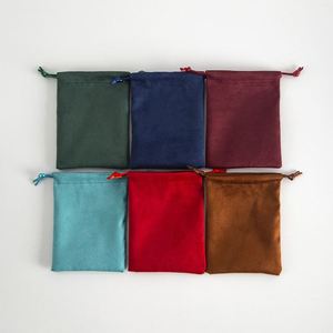 Sacs en velours à cordon de serrage en gros 13x18cm, pochettes douces en flanelle pour bijoux, sacs cadeaux, emballages pour dragées de mariage et bonbons - Product Image 5