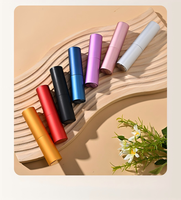 Flacon de parfum en aluminium de luxe de 10 ml, coque mate, intérieur en verre, atomiseur de parfum rechargeable portable pour voyage