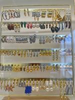 Adimai Custom Jewelry Factory : Personnalisation d'échantillons / Conception ODM de colliers, boucles d'oreilles, bagues, bracelets en argent/laiton/acier inoxydable