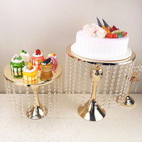 Présentoirs à gâteaux multi-niveaux en gros pour mariage, base métallique rotative pour gâteau avec lustre en cristal