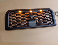 Grilles de voiture Grille avant avec lumière sans lettre pour Triton L200 2024