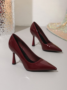Xuanhui, Nueva Llegada, Zapatos <span class=keywords><strong>de</strong></span> Tacón Alto Esculpido <span class=keywords><strong>de</strong></span> 9.5cm, Punta Puntiaguda, Color Rojo <span class=keywords><strong>Vino</strong></span> Intenso, en PU Charol, para Mujer - Product Image 5