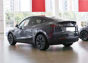 รถเอสยูวีขนาดกลางสำหรับรถยนต์ <span class=keywords><strong>Tesla</strong></span> รุ่น <span class=keywords><strong>Y</strong></span> รถไฟฟ้าแบบใหม่มี5ที่นั่งที่ทนทาน545/615/660กม. - Product Image 3