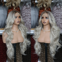 Perruque synthétique HD 13x4 Lace Front sans colle en fibre Futura Premium, Ombré Blonde, Ondulée, Résistante à la chaleur, Effet réaliste, Vente en gros