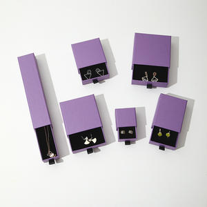 Boîte à bijoux en carton avec logo personnalisé, vente en gros, avec éponge pour boucles d'oreilles, bagues, colliers et bracelets - Product Image 4