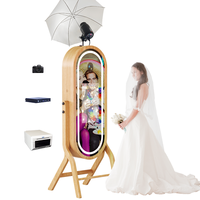 Nouvelle tendance magique miroir photobooth coque caméra 21.5 pouces LCD écran tactile cabine photo en bois avec angle de caméra réglable