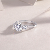Bague en argent sterling S925 avec moissanite 2 carats, trois pierres rondes taille brillant, six griffes, bijoux pour femme