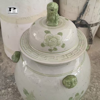 Vase décoratif en céramique artisanale de Jingdezhen, style Art Déco, avec glaçure transparente, motif floral et oiseaux, idéal pour la table ou comme pot à gingembre.