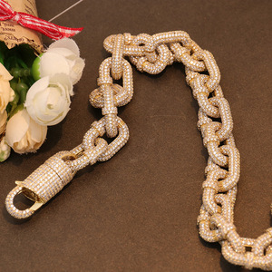 Europäisch-Amerikanischer Stil Vergoldete Silber-Moissanit Cuban-Link Halskette für Männer Hip-Hop Mode mit Diamant-Akzenten - Product Image 4