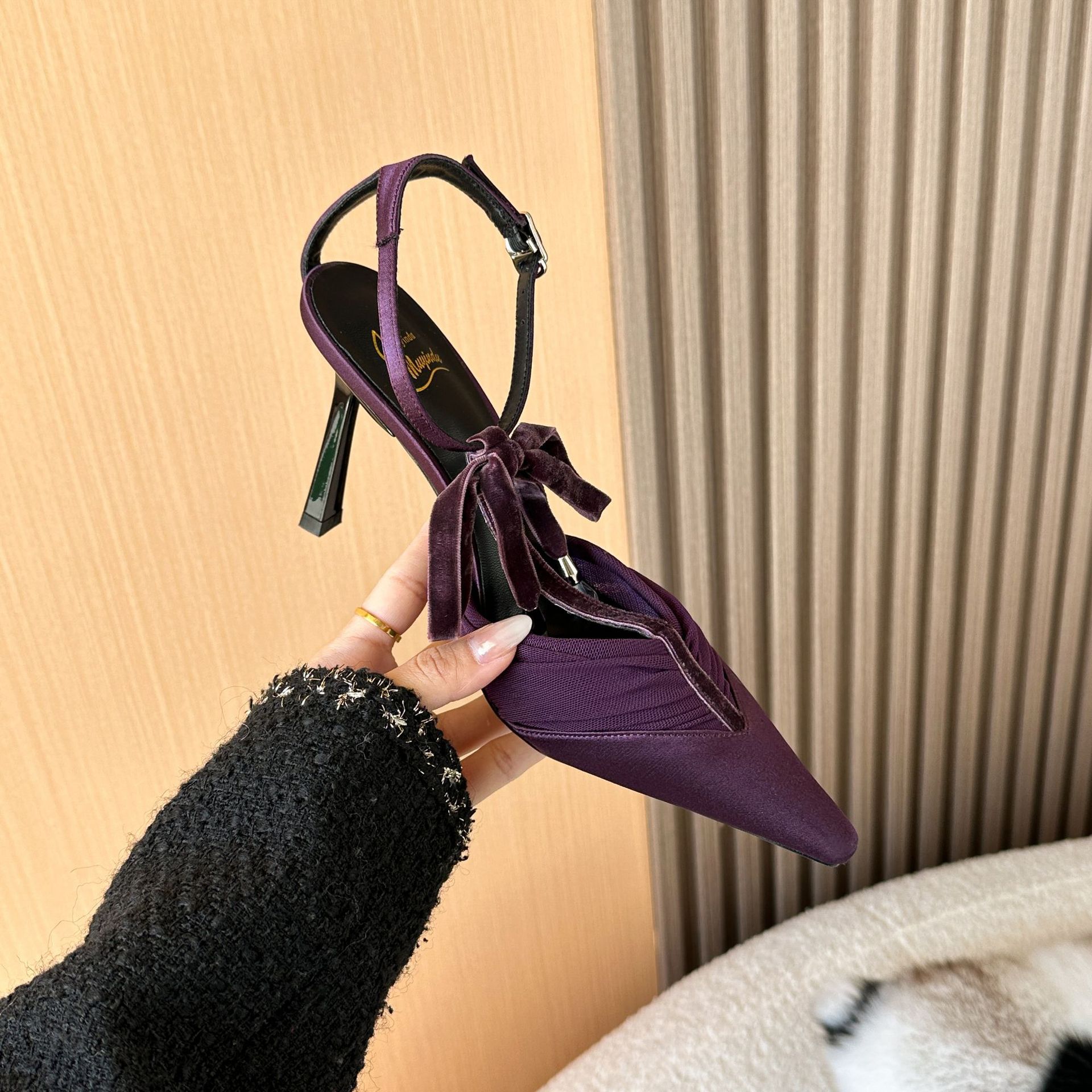 Satén morado de 8 cm