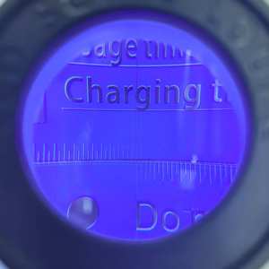 ग्लास लेंस सामग्री के साथ ठीक अवलोकन के लिए दोहरी सफेद और बैंगनी रोशनी डिजिटल मैग्निफायर क्रॉस स्केल डिजाइन - Product Image 4