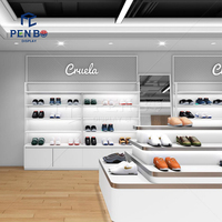 Conception d'intérieur de magasin de chaussures sur mesure, présentoir de chaussures pour la vente au détail, étagère avec éclairage LED, vitrine murale pour salle d'exposition de chaussures