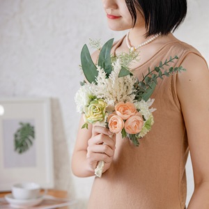 ช่อดอกไม้ประดิษฐ์สีขาว ชมพู เขียว สำหรับตกแต่งงานแต่งงาน ผ้าทอแพน คาลลาฟลอรัล - Product Image 2