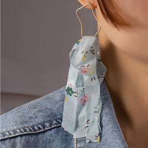 Orecchini Pendenti Lunghi con Perline in Legno a Forma di Fiore, Design di Lusso alla Moda per Donne, <span class=keywords><strong>Gioielli</strong></span> per Matrimoni e Feste - Product Image 3