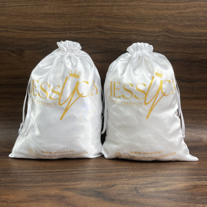 Pochette en satin blanc de luxe avec cordon de serrage, impression personnalisée du logo en or, sac de rangement en satin pour perruques, extensions de cheveux, emballage cosmétique - Product Image 2