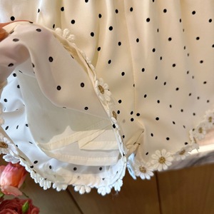 Nuovo Arrivo: Completo Estivo Due Pezzi per Ragazze, Stile Chic con Colletto Peter Pan a Pois e Ricamo <span class=keywords><strong>Margherita</strong></span>, <span class=keywords><strong>Abbigliamento</strong></span> per Bambine - Product Image 4