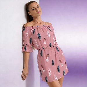 Vente flash sur Temu : robe courte à épaules dénudées pour femme, imprimé plumes, taille élastique, manches courtes, robe décontractée pour les fêtes, idéale pour les vacances d'été - Product Image 6