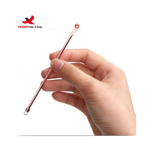 Kit de 4 Extractores de Puntos Negros y Espinillas, Agujas para el Acné, Herramienta de Cuidado de la Piel, con Caja de Almacenamiento - Product Image 4