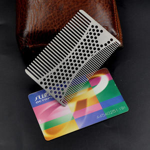 Pettine a doppio dente in acciaio inossidabile da uomo con carta di credito - Product Image 3