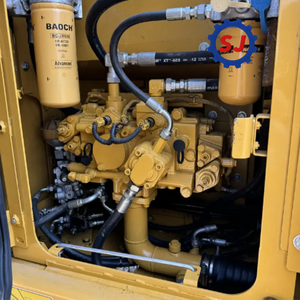 Excavatrice sur chenilles hydraulique CAT 313D2 GC de 12 tonnes d'occasion à vendre - Product Image 6