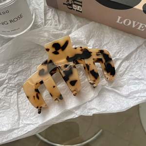 Pinzas de Pelo Coreanas Elegantes con Diseño de Concha de Tortuga, Pinzas de Pelo Grandes de Acetato con Estampado de Leopardo para Mujeres y Niñas, Venta al Por Mayor - Product Image 6