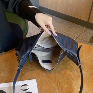 High Quality Women's Genuine Leather Shoulder <b>Bag</b> Luxurious Retro Style <b>Crossbody</b> <b>Bag</b> Fashionable Large Capacity Ladies <b>Bag</b> - Product Image 6