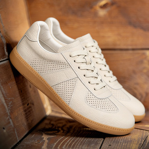 Zapatos Deportivos para Hombre, con Cordones, Suela Gruesa, Antideslizantes, Ligeros, con Luces, para Otoño, Verano y Primavera - Product Image 1