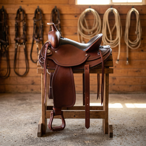 Brida de cuero para caballo con estructura de madera y herrajes SUS304, sillín de carreras de calidad premium para adultos, equino, bajo MOQ, hecho en Uttar Pradesh - Product Image 1