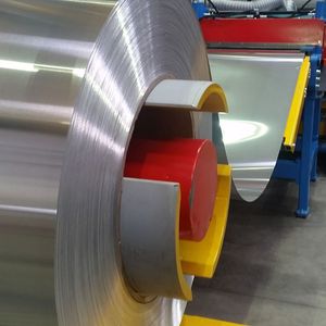 Bobinas de Aluminio Anodizado 1060 3105 3003 5052 6061 7075 8011 en Rollo con Diferentes Grados - Product Image 1