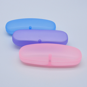 Étui à <span class=keywords><strong>lunettes</strong></span> rigide pour enfants avec poignée, imprimé de dessins animés scintillants, boîte de rangement pour <span class=keywords><strong>lunettes</strong></span> d'enfants - Product Image 1
