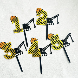 ตัวเลขอะคริลิคตกแต่งเค้กธีมงานก่อสร้าง 1-5 สำหรับงานวันเกิดเด็กผู้ชาย  ตกแต่งหน้าเค้กด้วยน้ำผึ้งและความหวาน - Product Image 4