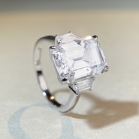 5A CZ Cubique Zircone Émeraude Coupe Trois Pierre Anneau Fine Bijoux En Argent Sterling S925 Classique Style Bande pour Femmes Dames De Mariage