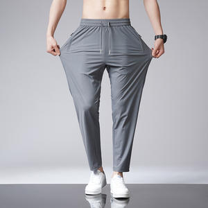 Venta caliente primavera y verano hombres delgados versión coreana de pantalones de chándal sueltos casuales hombres - Product Image 5