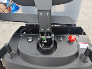 500kg 0.5 <span class=keywords><strong>tonnes</strong></span> 0.5 <span class=keywords><strong>tonnes</strong></span> camion à chargement automatique 500kg gerbeur à levage automatique 500kg <span class=keywords><strong>chariot</strong></span> <span class=keywords><strong>élévateur</strong></span> à chargement automatique - Product Image 5