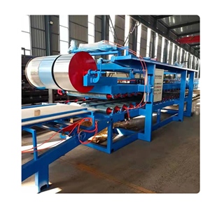 Lini produksi mesin pembentuk <span class=keywords><strong>PU</strong></span> <span class=keywords><strong>panel</strong></span> Sandwich