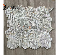 Cuisine Triangle Waterjet Marbre Hexagone Diamant Carrelage Irrégulier Marbre Blanc Carrare Waterjet Mosaïque