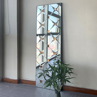 Carreaux de mosaïque de verre auto-adhésifs Mosaïque de verre miroir en gros pour le mur de fond du salon KTV