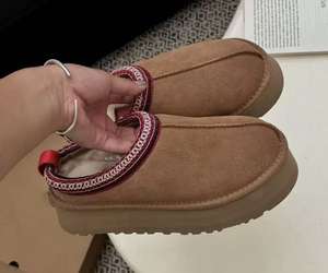 Bottes de neige Ugy pour femmes 2026 de haute qualité, confortables, souples, imperméables et à semelle épaisse, idéales comme chaussons - Product Image 2