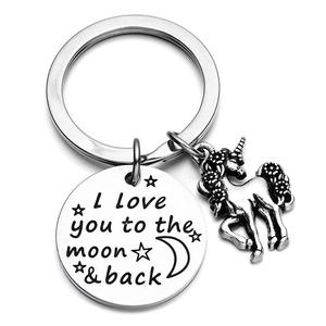 She <span class=keywords><strong>believe</strong></span> she can so she did llaveros I love you to the moon and back unicorn compass colgante, llavero de coche, bolsa - Product Image 2